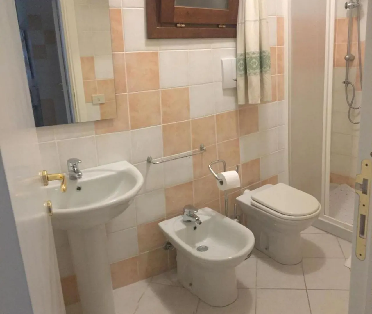 Vallemare Residence E Studios Cala Bitta Aparthotel