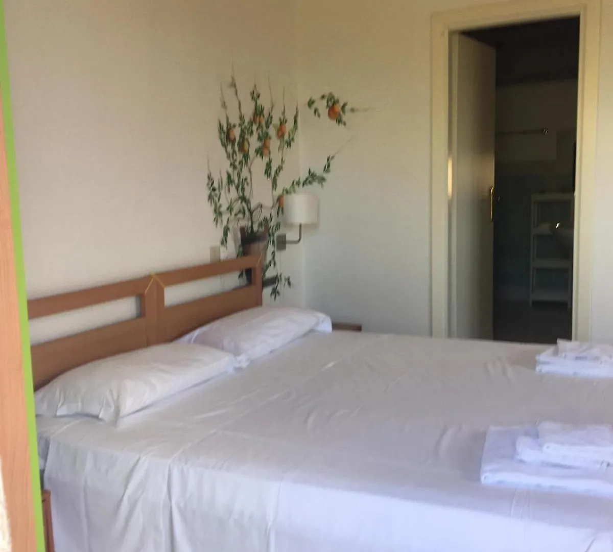 Aparthotel Vallemare Residence E Studios Cala Bitta