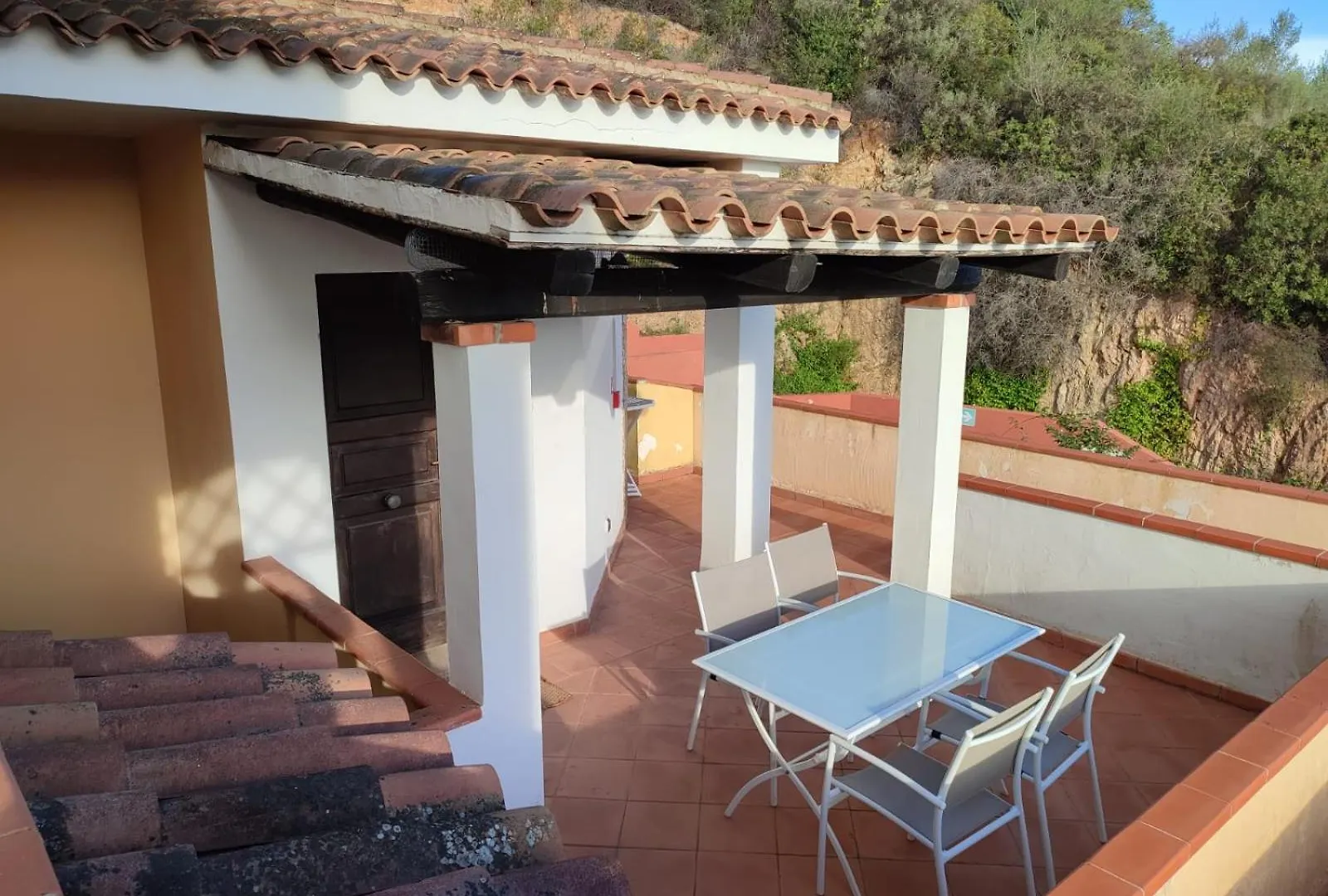 Vallemare Residence E Studios Cala Bitta Aparthotel