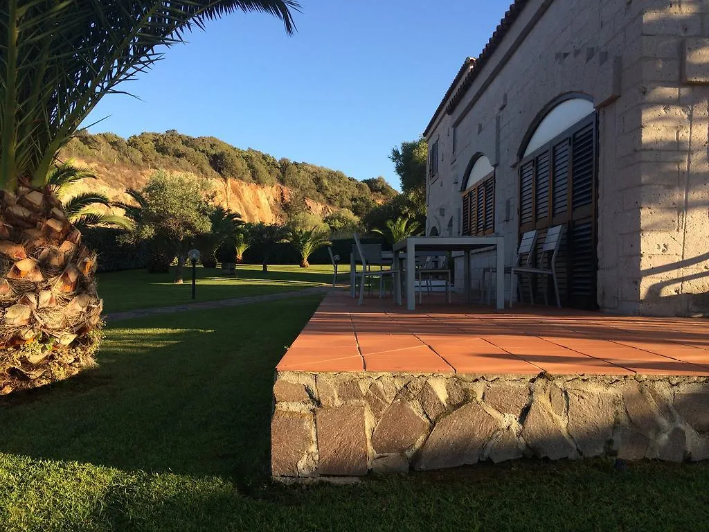 Aparthotel Vallemare Residence E Studios Cala Bitta