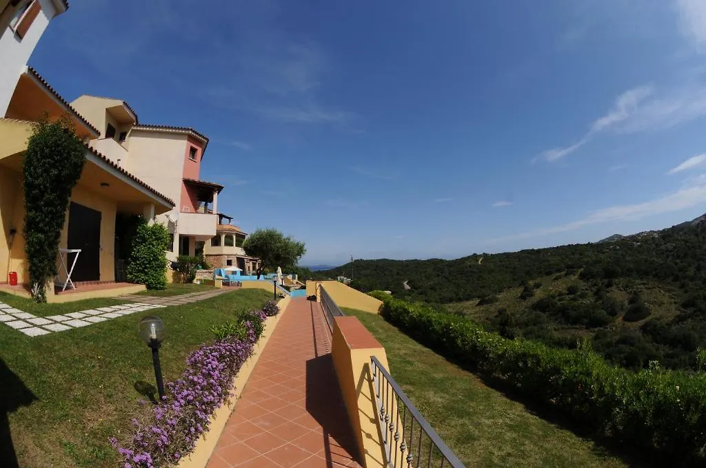 Vallemare Residence E Studios Cala Bitta Aparthotel